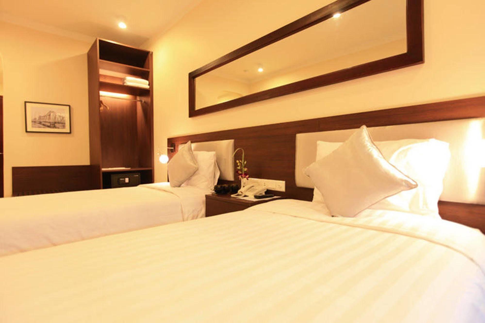 Hong Ha Hotel Hanoi Exterior foto